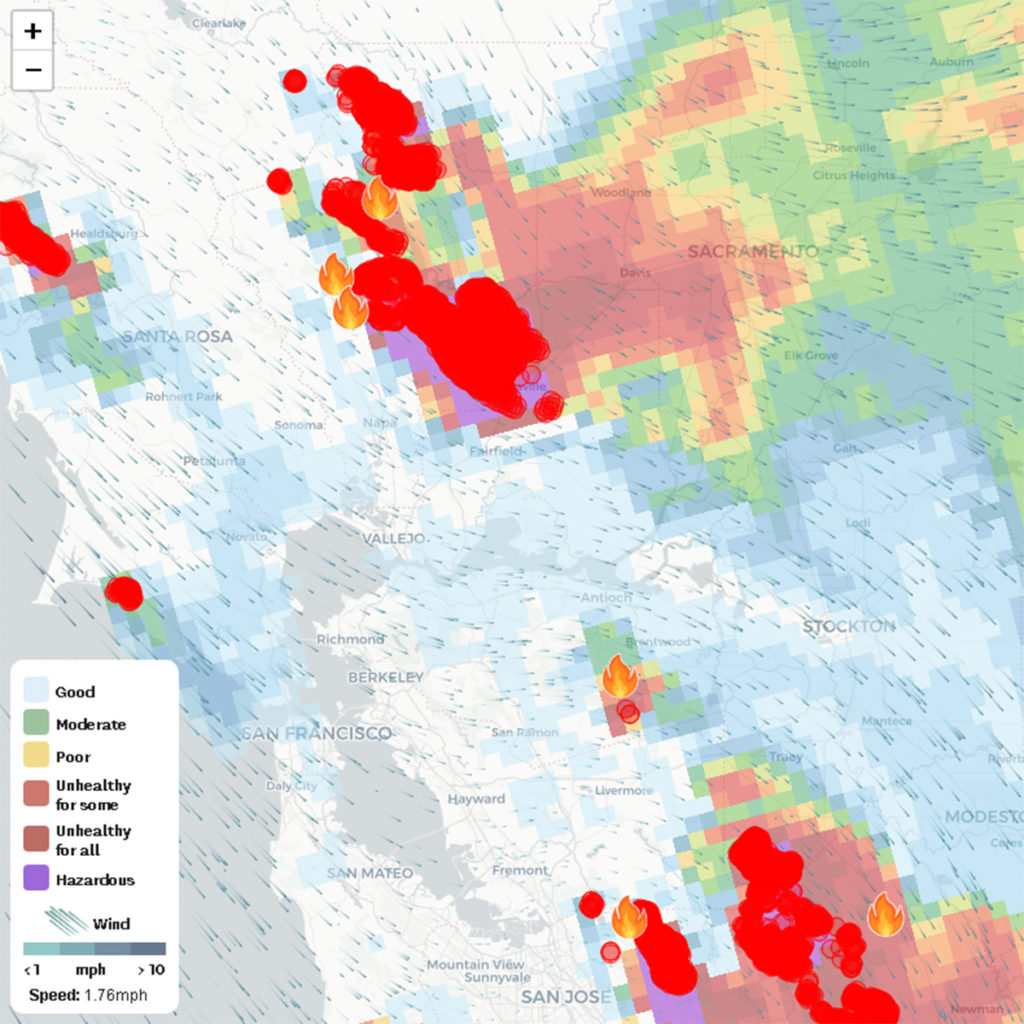 Map of Central California on August 19 at 7:25am showing location of major fires, smoke blowing toward the east and small arrows mostly pointing southeast indicating wind direction.